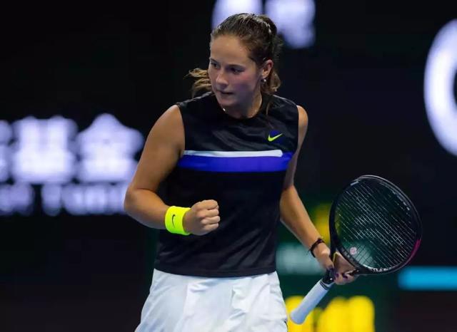 一直以其坚 一直以其坚