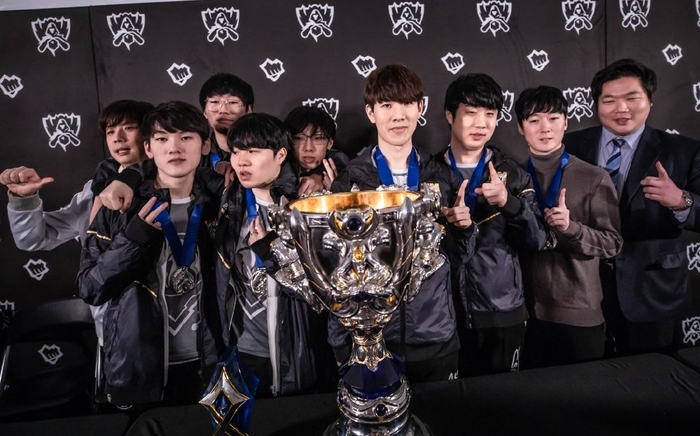 从而保持更 从而保持更