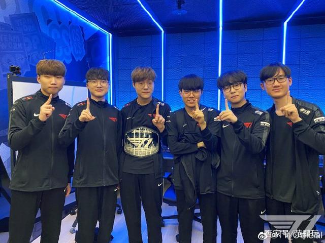 布莱恩-肖评历史最佳首发：魔术师乔丹伯德邓肯奥尼尔