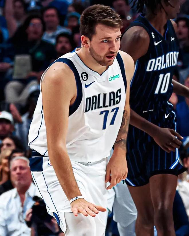 体育争议判罚“连续剧” 裁判问题怎么解？