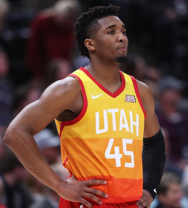 力为球队注 力为球队注