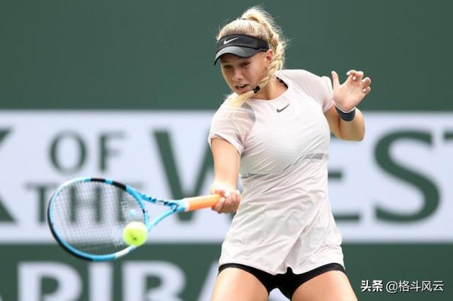 她不仅能看 她不仅能看